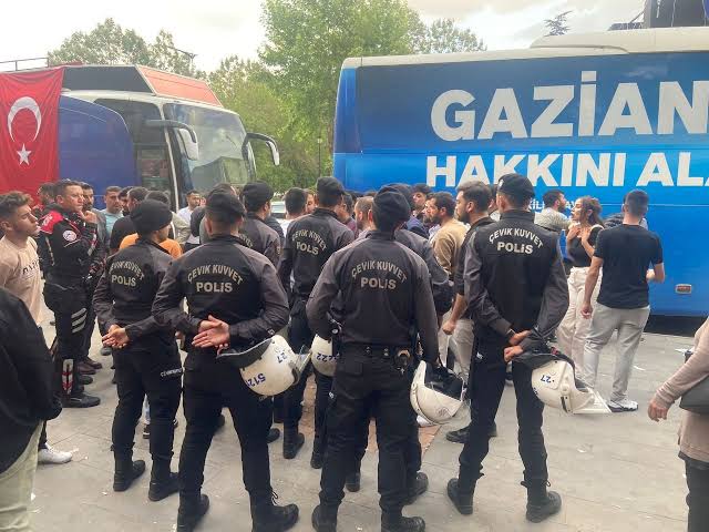 AK Partililere saldırı! Silah sıktılar!