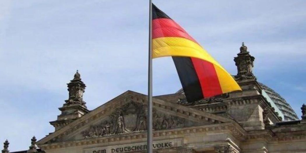 Almanya’da, FETÖ şikayetiyle Türk gazetecilere gözaltı