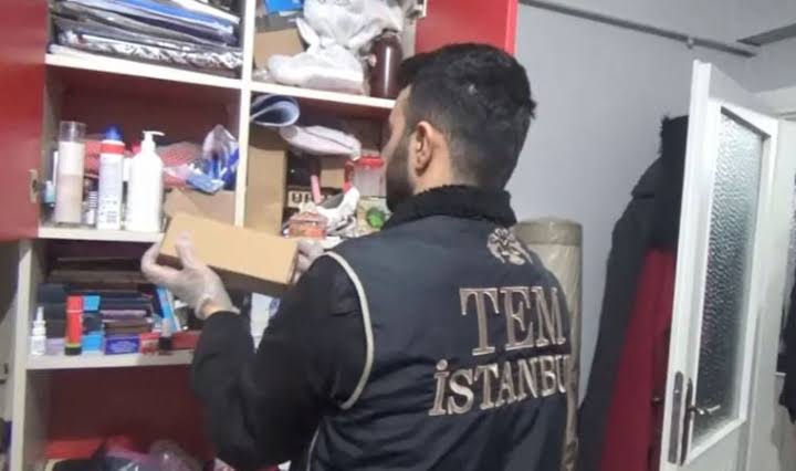 İstanbul’da terör operasyonu! FETÖ mensubu 10 kişiye gözaltı
