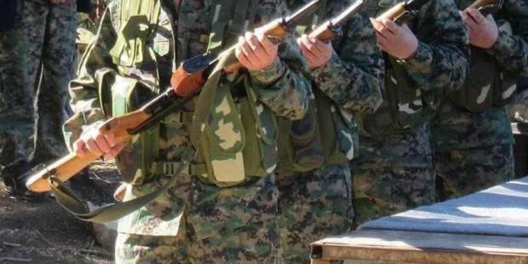 PKK çocuk kaçırma eylemlerine devam ediyor! Rakka’dan bir çocuğu daha silahlı kadrosuna kattı