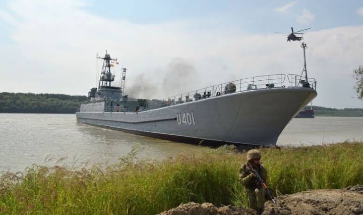 rusya ukrayna donanmasina ait son savas gemisini imha etti 01
