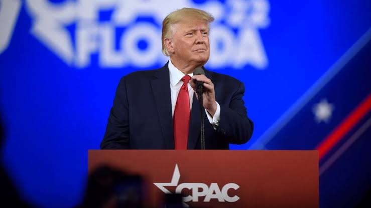 Trump, Ukrayna’ya ihtiyacından fazla silah verildiğini savundu!