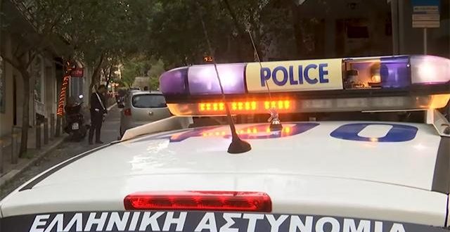 Yunanistan'da insan kaçakçılığı suçuna karışan polisler gözaltında!