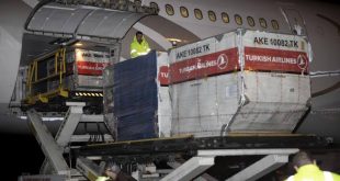 Yurtdışı oylarını taşıyan uçak Ankara'da