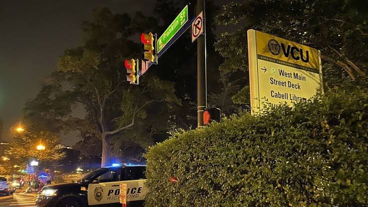 ABD’de lise mezuniyeti kana bulandı: 2 ölü