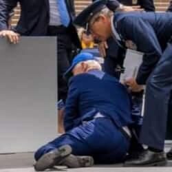 Beyaz Saray doktorundan Biden'a tavsiye: Artık baston kullanmalı