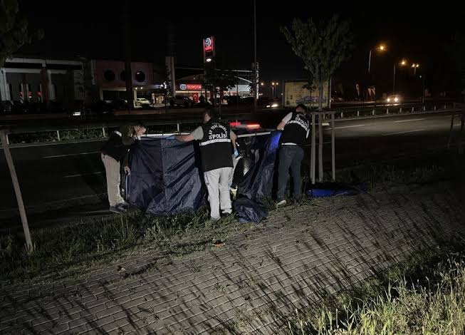 Bursa’da yol kenarında erkek cesedi bulundu