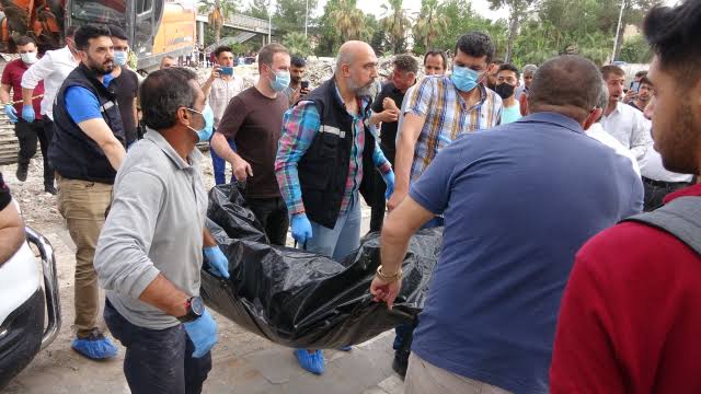Depremin 120.günunde enkazda bir kadının cesedi bulundu!