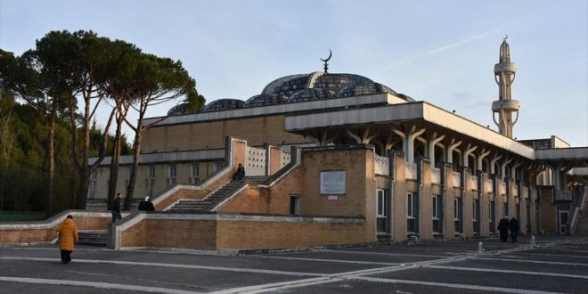 İtalya’da müslümanların ibadet yerlerine kısıtlama getirilmek isteniyor