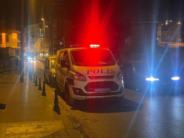 Kavgaya müdahaleye gelen polis memuru vuruldu!