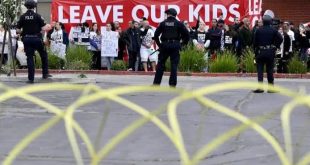 LGBT destekçileri ile karşıt grup arasında arbede çıktı!