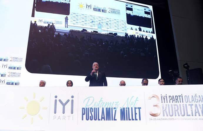 Meral Akşener yeniden İYİ Parti Genel Başkanı seçildi