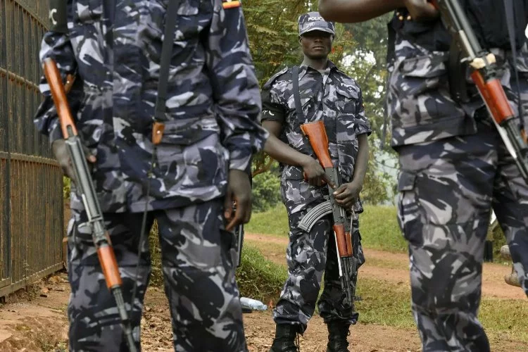 Uganda’da IŞİD bağlantılı grup okula saldırı düzenledi: en az 25 ölü