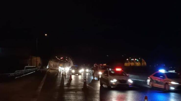 30 saatin ardından Bolu Dağı Tüneli trafiğe açıldı