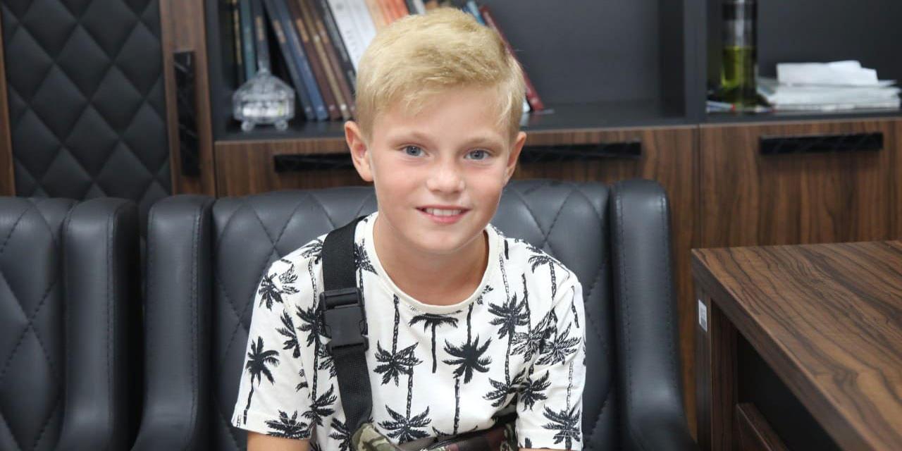 10 yaşındaki Alman, Türkiye'de Müslüman oldu 10 yaşındaki Alman, Türkiye'de Müslüman oldu