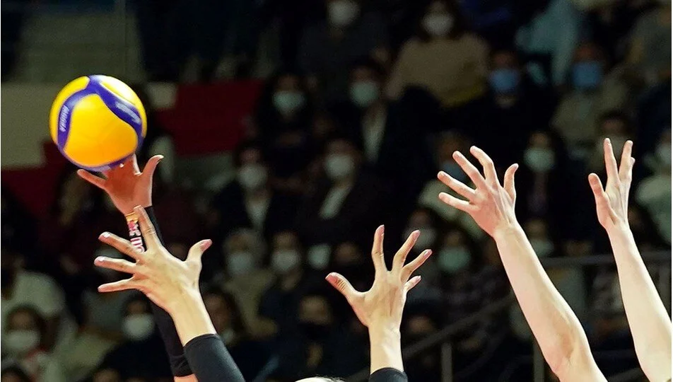 Akit eşcinsel voleybolcuyu hedef aldı, sapkınlık savunucuları İslam'a saldırdı!