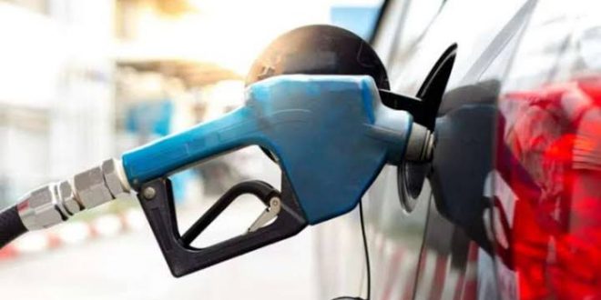 Benzine büyük zam geliyor!