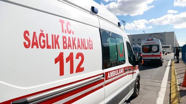 Düğün sahipleri ve fotoğrafçı arasında kavga: Damatta yaralılar arasında