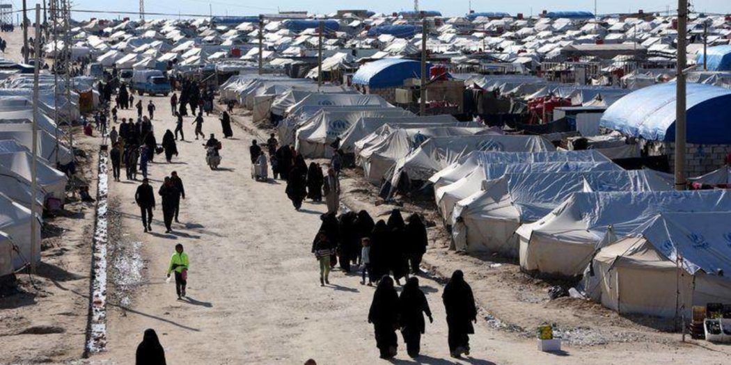 Fransa Suriye’deki Hol Kampı’ndan 35 vatandaşını geri aldı