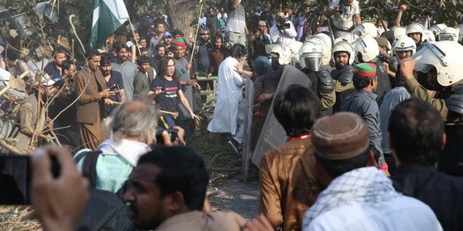 Pakistan'da kabileler arasında çıkan çatışmada 13 kişi hayatını kaybetti