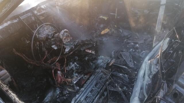 Samsun’da seyir halindeki otomobil küle döndü