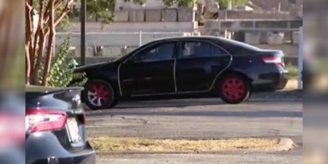 Arabada bırakılan bebek sıcaktan hayatını kaybetti