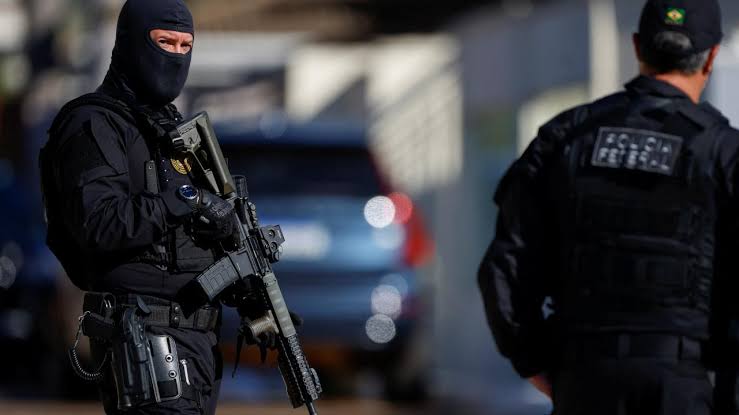 Brezilya’da polis ile uyuşturucu çeteleri çatıştı: 43 kişi öldü