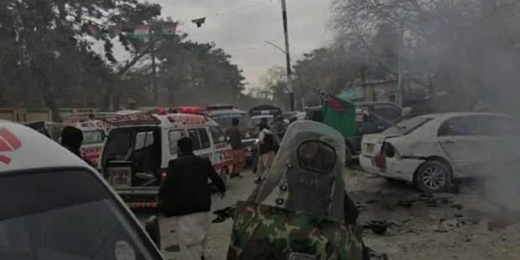 Pakistan’da mayına çarpan araçtaki 13 işçi öldü