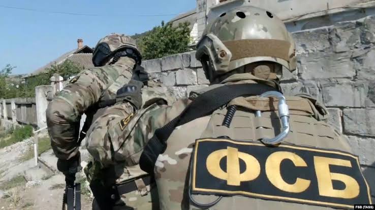 Rusya, Azov Taburu’na ait silah deposunu ele geçirdi