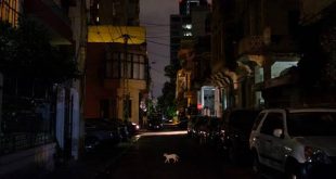 Şalterler kapandı, Lübnan karanlığa gömüldü