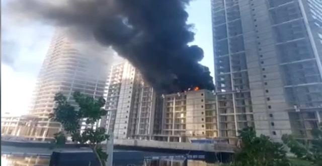 Sitede korkutan yangın