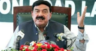 Pakistan'da İmran Han'a yakın eski bakan gözaltına alındı