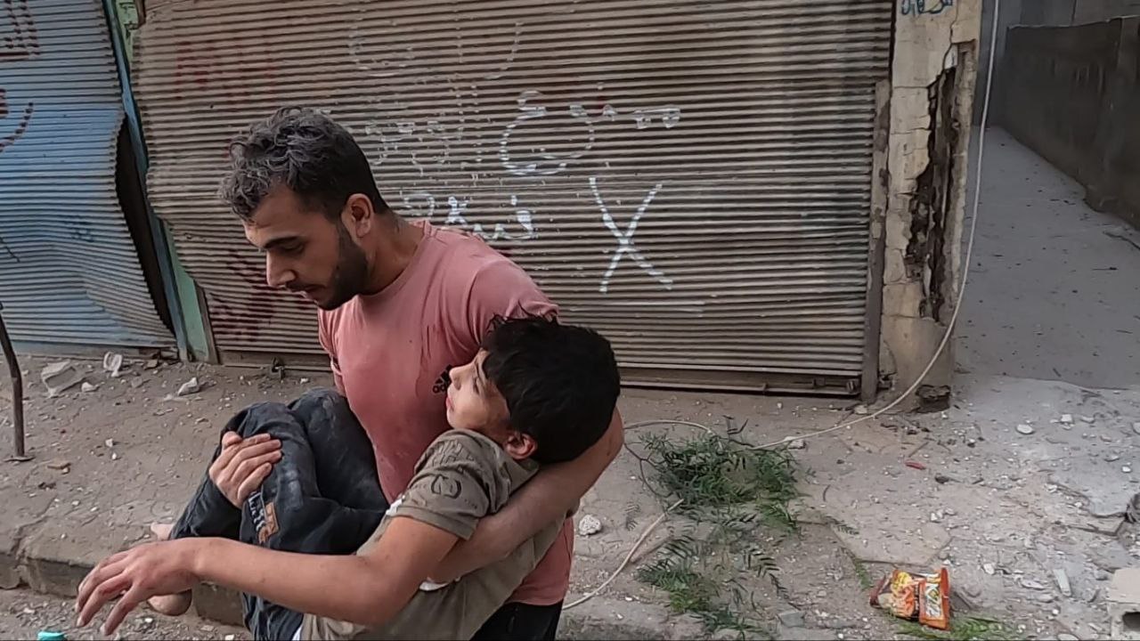 Esad rejimine büyük darbe, Humus askeri mezuniyet törenine dron saldırısı