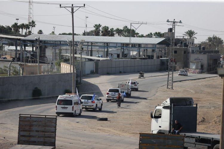 İsrail, Gazze'ye sadece 20 tır geçirdi, yakıt geçişi yok!