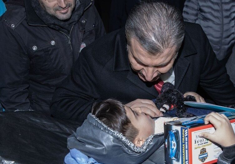 “Sahra hastanelerini Gazze’nin içerisine kuracağız”