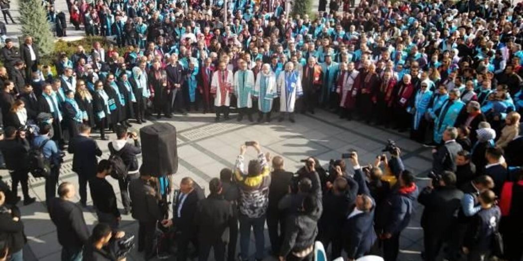 Konya’da akademisyenlerden Gazze yürüyüşü
