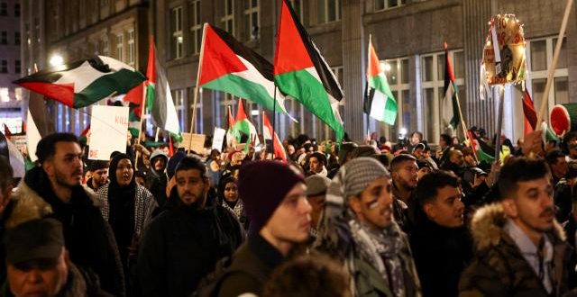 Filistin gösterilerinde kullanılan slogana yasak!