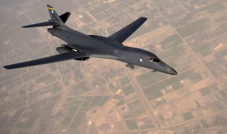 ABD’de bombardıman uçağı düştü