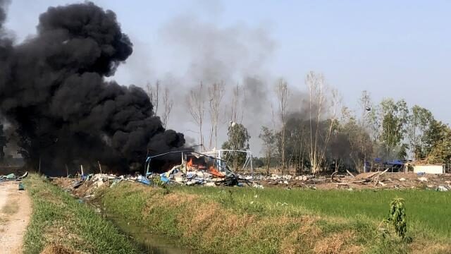 Havai fişek fabrikası havaya uçtu: 22 ölü