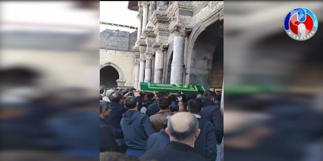 Namaz kılarken katledilen Ramazan Hoca Diyarbakır’da defnedildi [VİDEOLU]