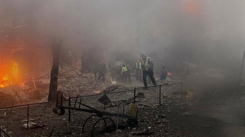 Ukrayna Luhansk’ı bombaladı: 20 ölü