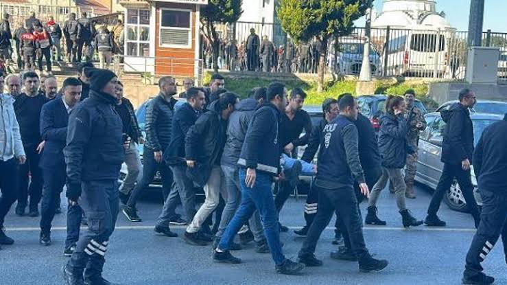 Son dakika! Çağlayan Adliyesinde saldırı girişimi