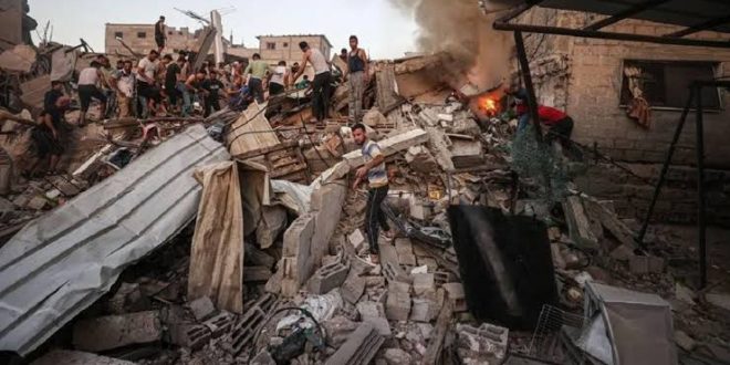 Acimasiz Katliam Suruyor Multeci Kamplari Vuruldu 30 Sehit