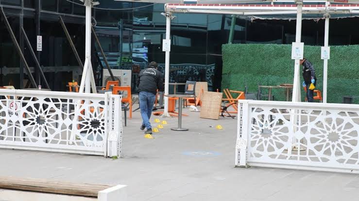 Hastane kafeteryasında silahlı saldırı: 2’si ağır 7 yaralı