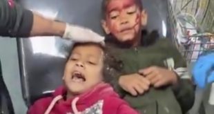 Enkazda Kalan Ailesi Icin Doktorlara Yalvardi Videolu