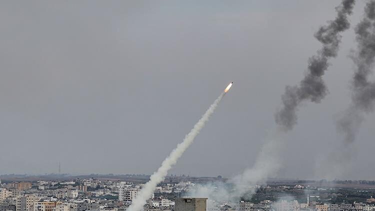 Hamas’tan İsrail’e füze yağmuru![Videolu]