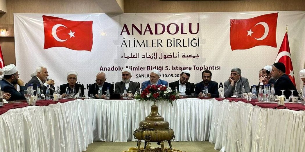 Alimler Birliği: “Erdoğan’ı desteklemek dini bir vecibedir!”