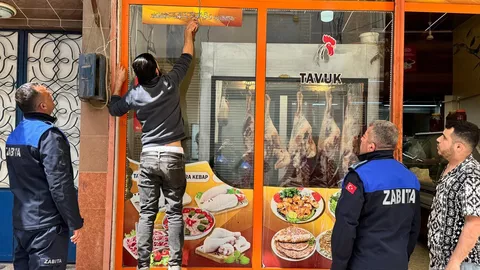 CHP'ye geçen Kilis'te Arapça tabelalar sökülüyor