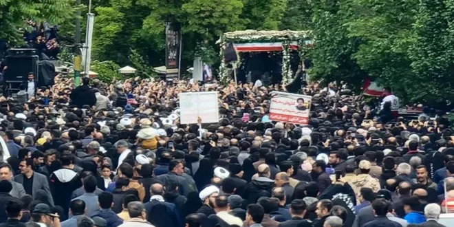 Reisi'nin cenazesinde ilginç anlar!