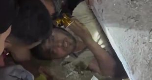 Enkaz altında koşulsuz teslimiyet; "Allah'ın yazdığı kadere razıyız"